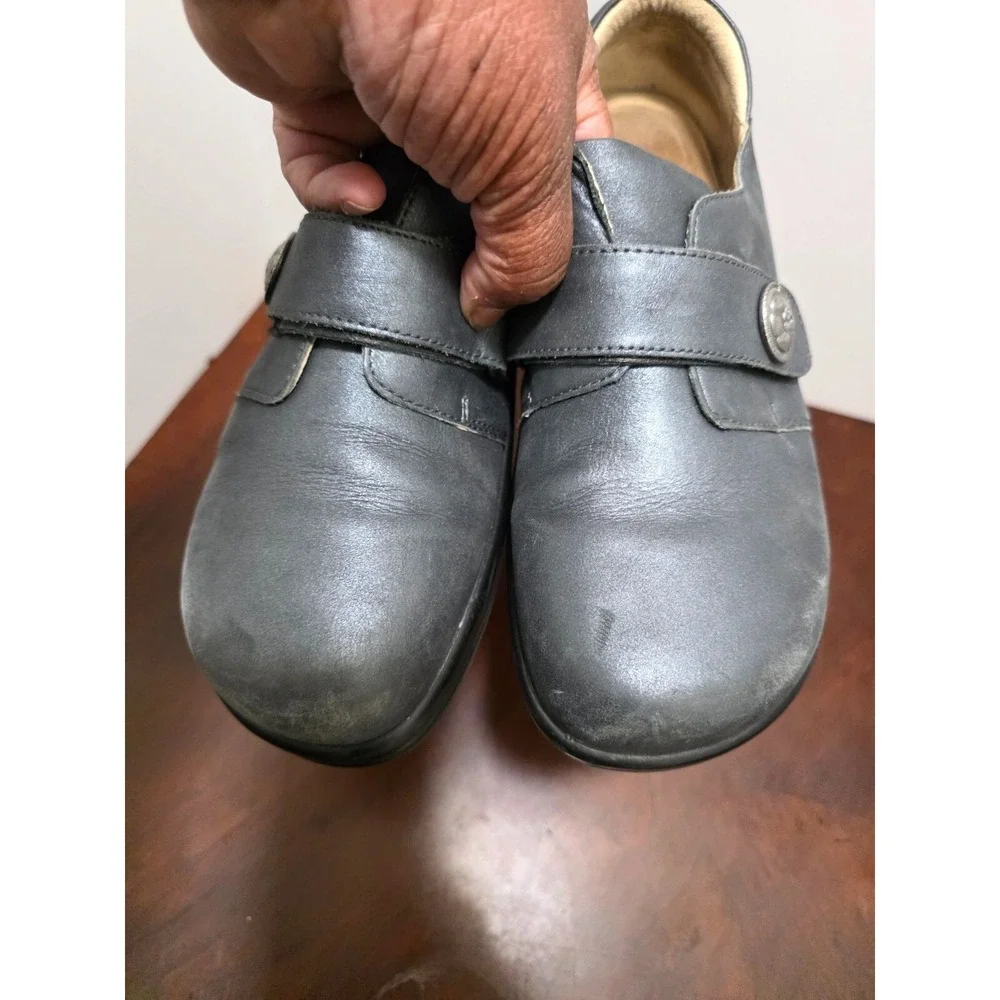 Alegria Paloma Women's Leather Slip-On Shoes Size 41 Adjustable Strap Button Acc